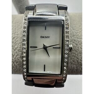 Ladies DKNY NY-8223 Crystal Accent New Battery 22MM 7.5" MOP Dial Watch Y